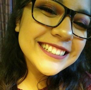 Meet your Posher, Abigail